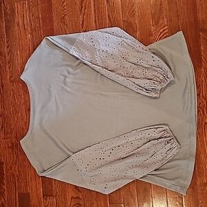 Boutique Gray Top size Large